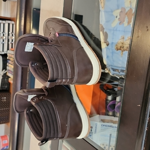 Levi's Brown Leather High Top Lace Up Shoes - Picture 3 of 4